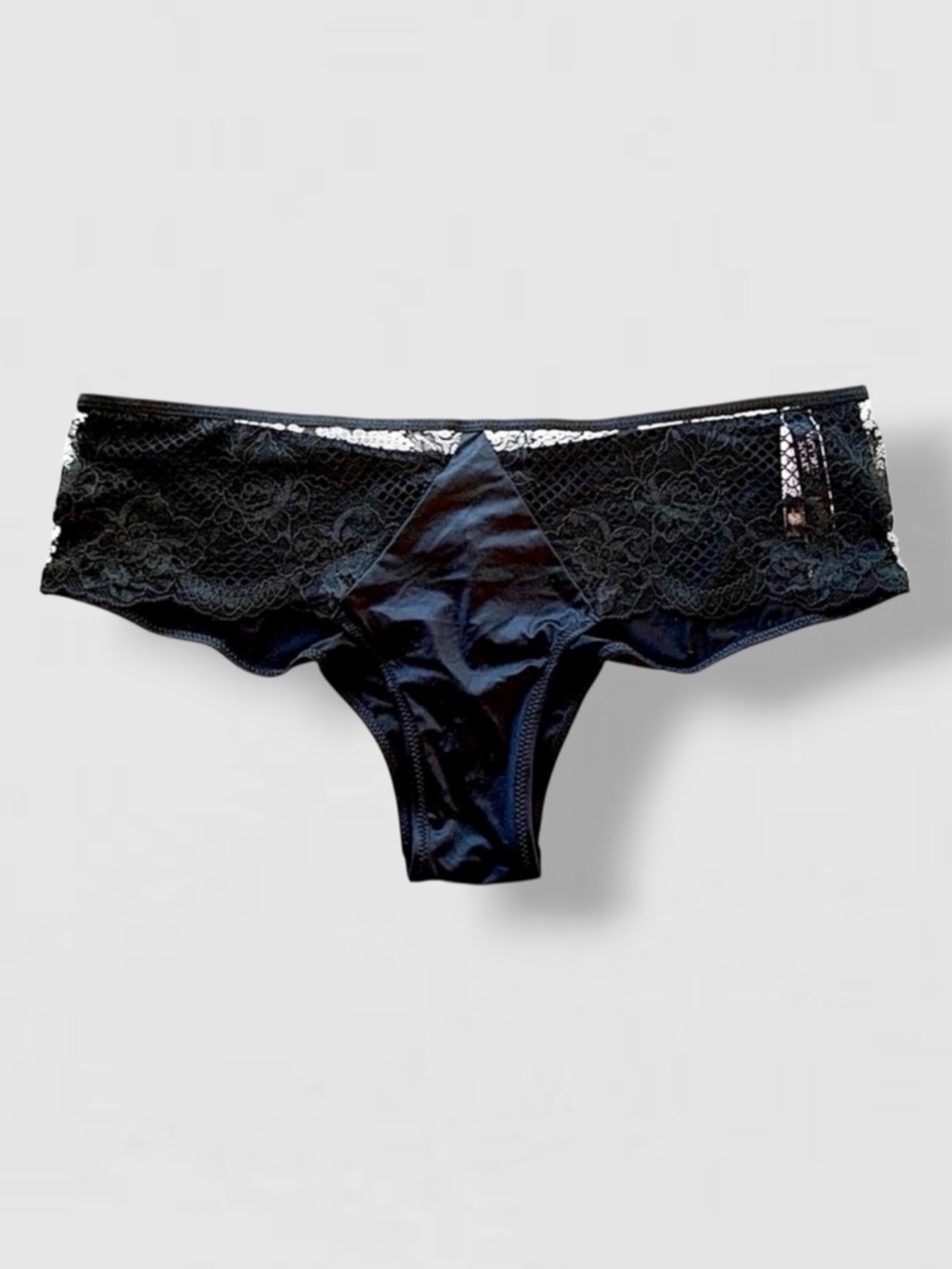 Victoria’s Secret Cheeky Panties Large New